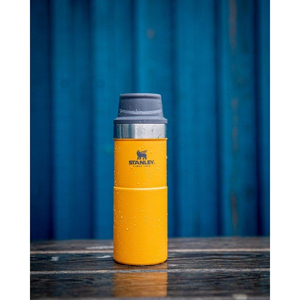 Termo puodelis geltonos spalvos 350 ml – Stanley-image-1