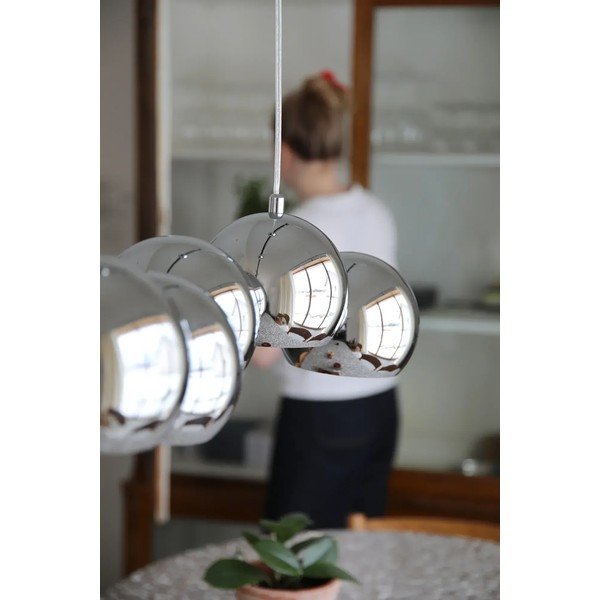 Sidabrinės spalvos iš metalo kabantis šviestuvas su metaliniu gaubtu Cupolo – Markslöjd-image-2