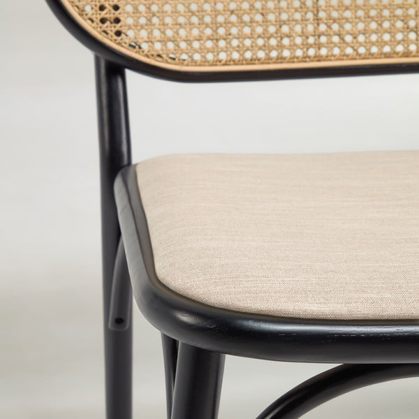 Juodas krėslas Kave Home Doriane-image-4