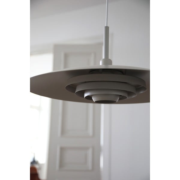 Smėlio spalvos kabantis šviestuvas ø 57 cm su metaliniu gaubtu Piny – Markslöjd-image-3