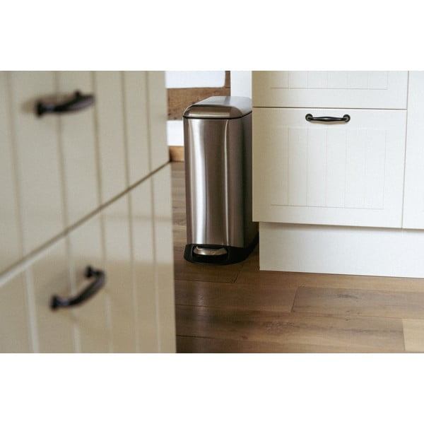 Sidabrinės spalvos iš nerūdijančio plieno šiukšliadėžė su pedalu 12 l Design – Wenko-image-1