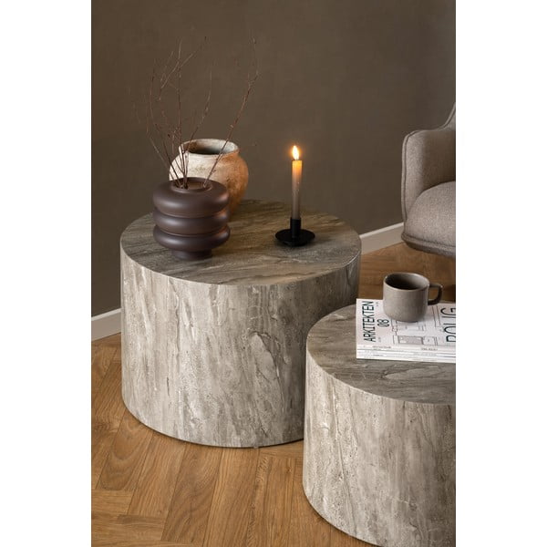 Apvalios formos kavos staliukai pilkos spalvos 2 vnt. su akmens dekoru ø 58 cm Dice – Actona-image-1