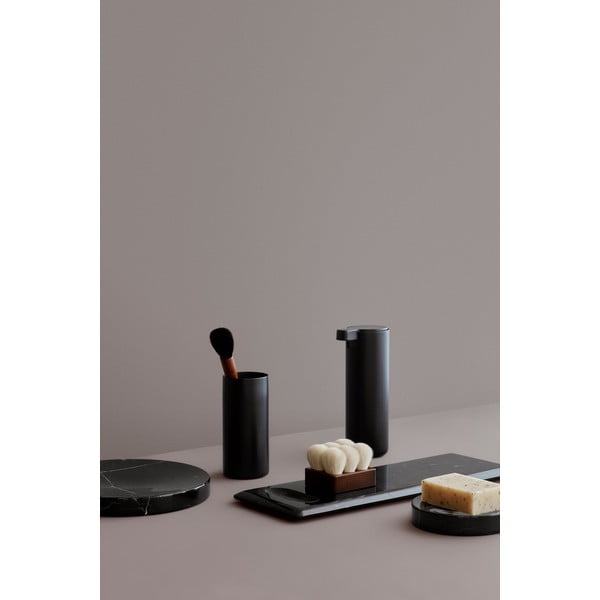 Juodas puodelis dantų šepetėliams Blomus Modo-image-4