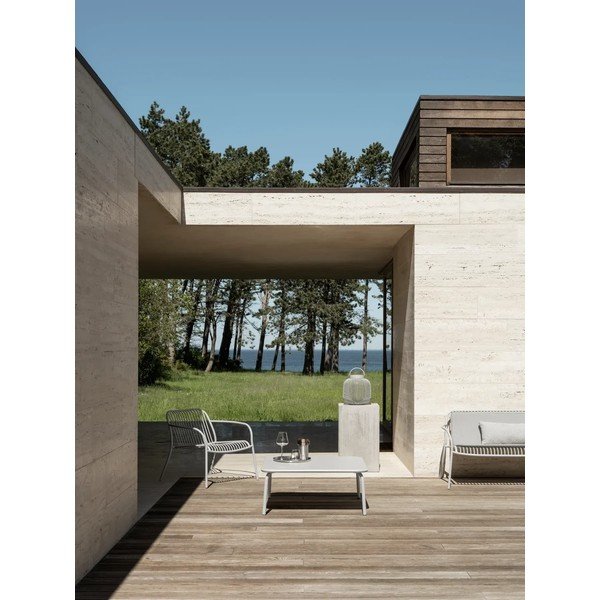 Šviesiai pilkos spalvos metalinis sodo krėslas Yua Wire – Blomus-image-4