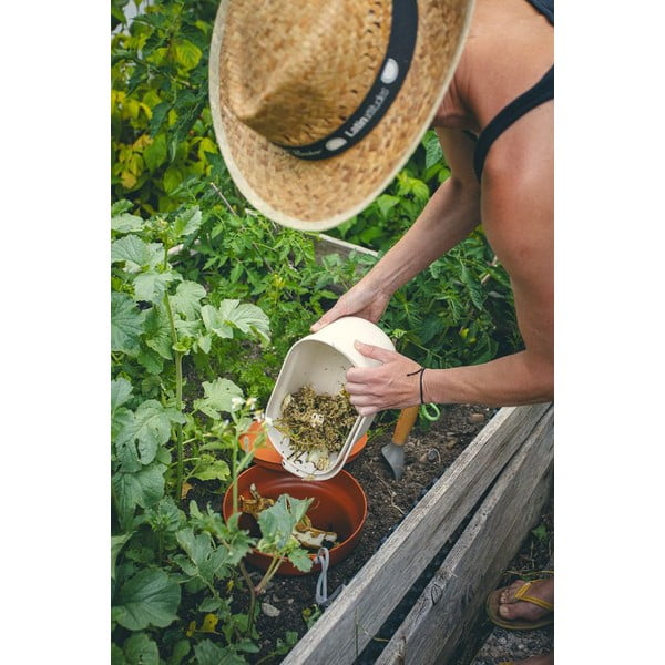 Terakotos spalvos komposto dėžė – Plastia-image-4