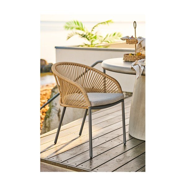 Smėlio spalvos metalinė/paminkštinto audinio sodo kėdė Novella – House Nordic-image-1