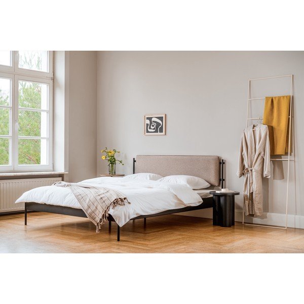 Juodos spalvos iš plieno dvigulė lova audiniu dengta su lovos grotelėmis 200x200 cm Eton Basic – noo.ma-image-1
