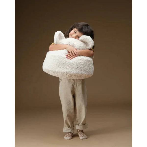 Kreminės spalvos iš boucle vaikiška sofos pagalvėlė Teddy Pouch – Wigiwama-image-3