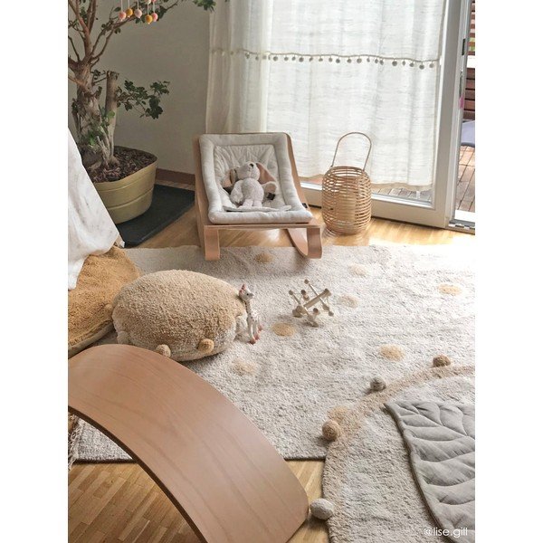 Skalbiamas/rankų darbo iš medvilnės vaikiškas kilimas ochros spalvos/kreminės spalvos 120x160 cm Hippy Dots Honey – Lorena Canals-image-1