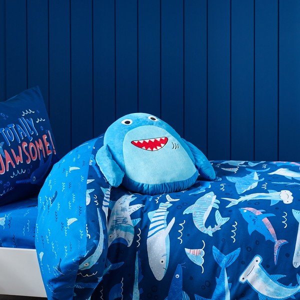 Iš pliušo vaikiška pagalvė Sheldon the Shark – Catherine Lansfield-image-1
