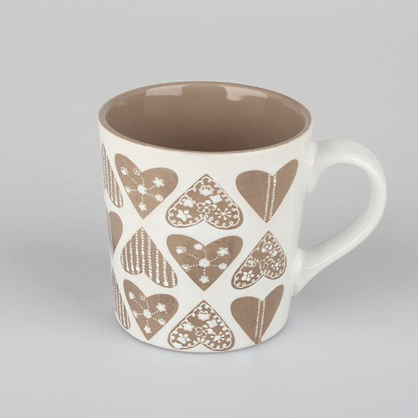 Smėlio ir baltos spalvos rankomis dekoruotas keraminis puodelis "Dakls Heart III", 473 ml