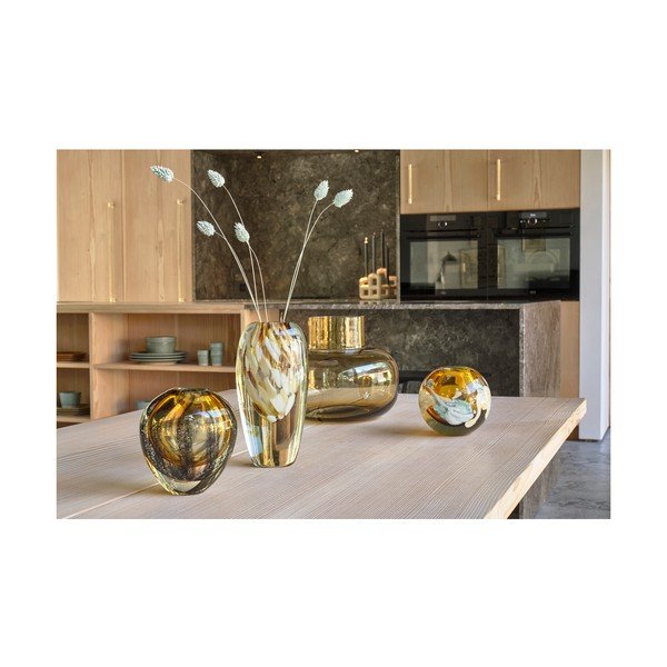 Oranžinės spalvos iš stiklo  rankų darbo vaza (aukštis 21 cm) Otea – Villa Collection-image-1