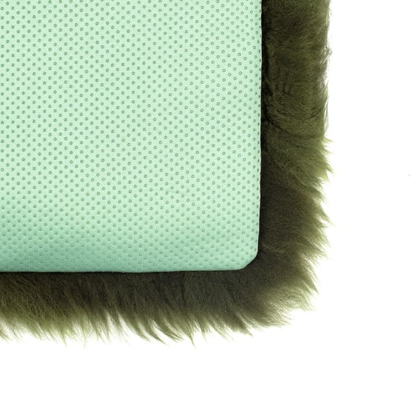 Tamsiai žalia avikailio pagalvėlė Royal Dream Zealand valgomojo kėdei, 40 x 40 cm-image-1