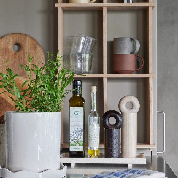 Iš molio rankų darbo gėlių vazono dangtelis ø 16,5 cm Nami – OYOY Living Design-image-1