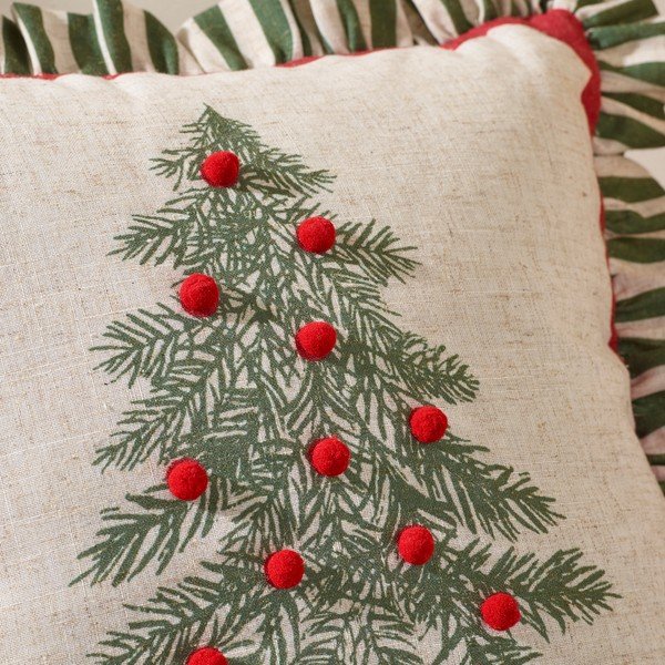 Dekoratyvinė pagalvėlė su Kalėdų motyvu 45x45 cm Frilled Christmas Tree – Catherine Lansfield-image-2