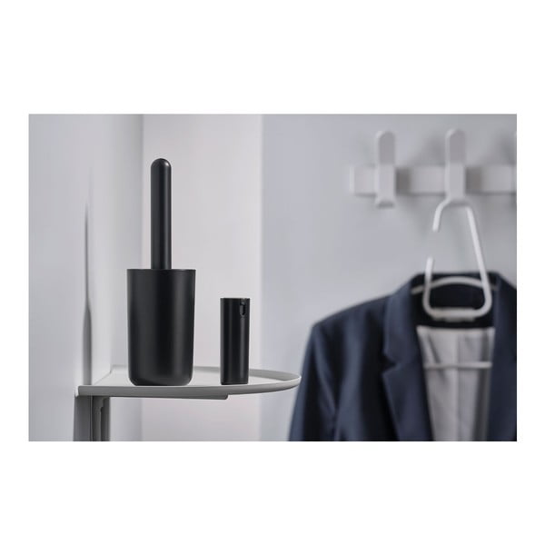 Juodas pūkų rinkiklis, Zone Singles-image-1