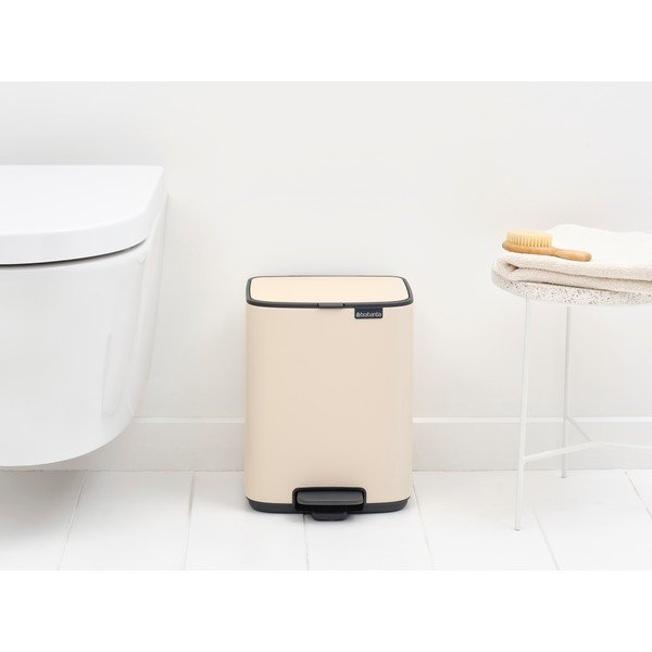 Smėlio spalvos šiukšliadėžė iš plieno su pedalu 7 l Bo – Brabantia-image-1