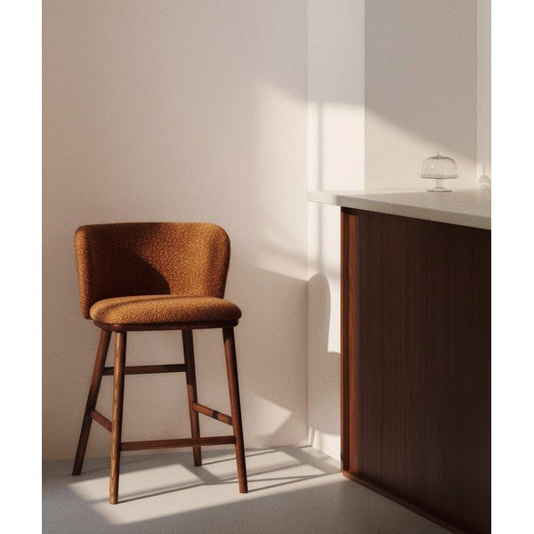 Terakotos spalvos iš audinio baro taburetė (sėdynės aukštis 65 cm) Ciselia – Kave Home-image-1