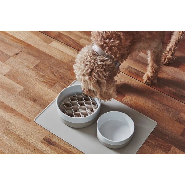 Iš silikono dubenėlio pamušalas šuniui ø 18 cm Lento Greige M/L – MiaCara-image-1