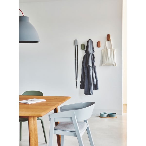 Sieninis iš ąžuolo medienos kablys juodos spalvos Gemma Oak Black – MiaCara-image-1