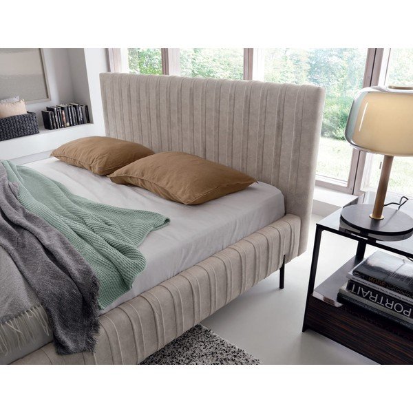 Smėlio spalvos dvigulė lova dengta audiniu su sandėliavimo vieta su lovos grotelėmis 180x200 cm Plissa – ELTAP-image-3