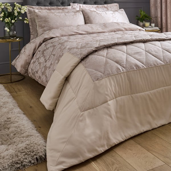Iš damasko dygsniuota lovatiesė smėlio spalvos 240x260 cm Damask Jacquard – Catherine Lansfield-image-1