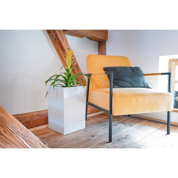 Iš perdirbto plastiko vazonas su savaiminio laistymo funkcija Cubico Stone – Flower Lover-image-1