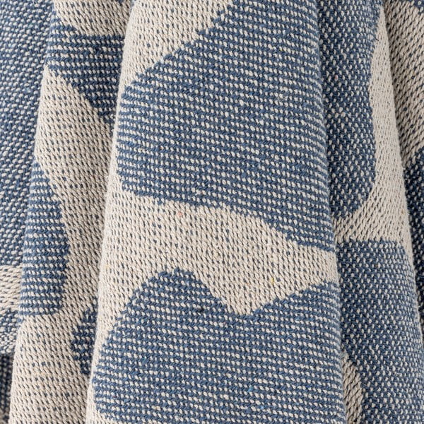 Mėlynos spalvos/smėlio spalvos iš perdirbtos medvilnės antklodė ir pledas 130x160 cm Salobre – Bloomingville-image-3