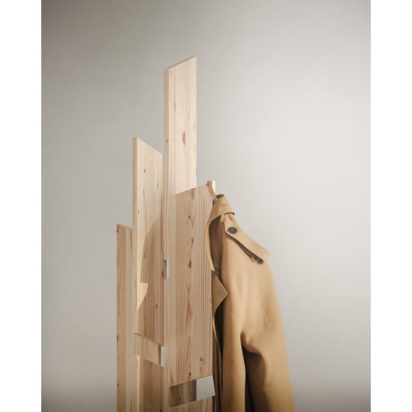 Natūralios spalvos iš pušies masyvo palto stovas 60x186 cm Keeper – Karup Design-image-3