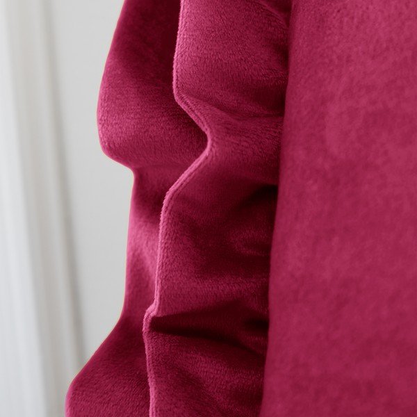 Iš velveto dekoratyvinė pagalvėlė 43x43 cm Velvet Double Frill – Catherine Lansfield-image-2