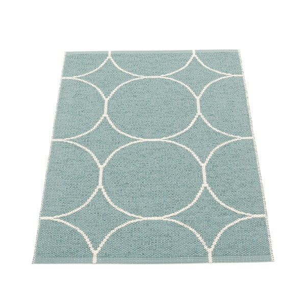 Šviesiai mėlynos spalvos lauko ir vidaus kilimas 70x100 cm Boo Haze – Pappelina