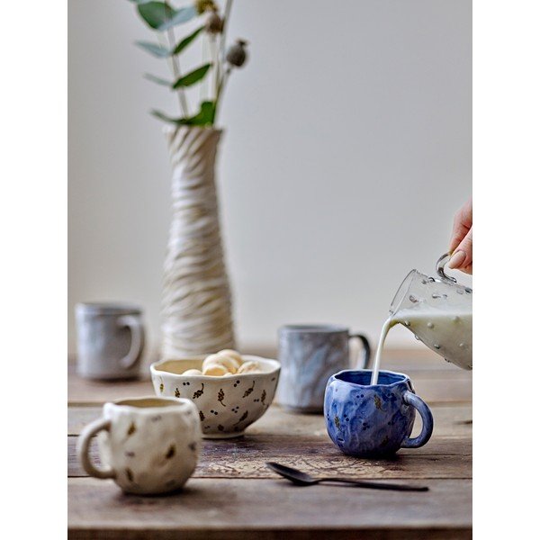 Kreminės spalvos iš akmens masės mažas dubuo 400 ml Pippine – Bloomingville-image-2