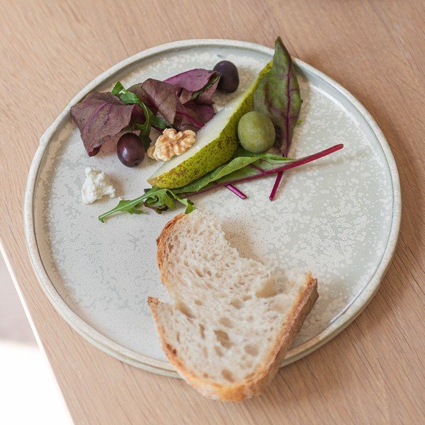 Lėkštės baltos spalvos iš akmens 2 vnt. ø 20 cm Sand Grain – Mette Ditmer Denmark-image-4