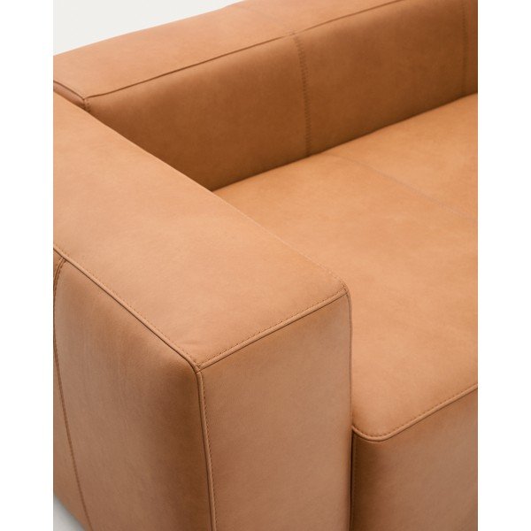 Rudos spalvos sofa iš odos 240 cm Blok – Kave Home-image-4