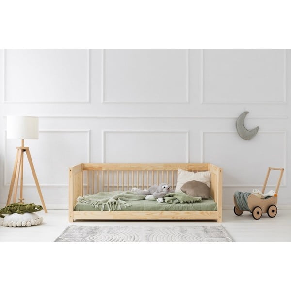 Vaikiška lova iš pušies masyvo natūralios spalvos 90x160 cm Mila CWW – Adeko