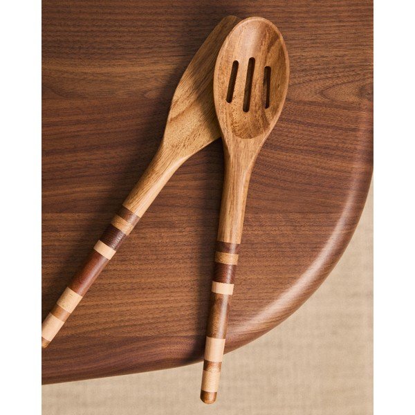 Iš medienos mentelė Nover – Kave Home-image-1