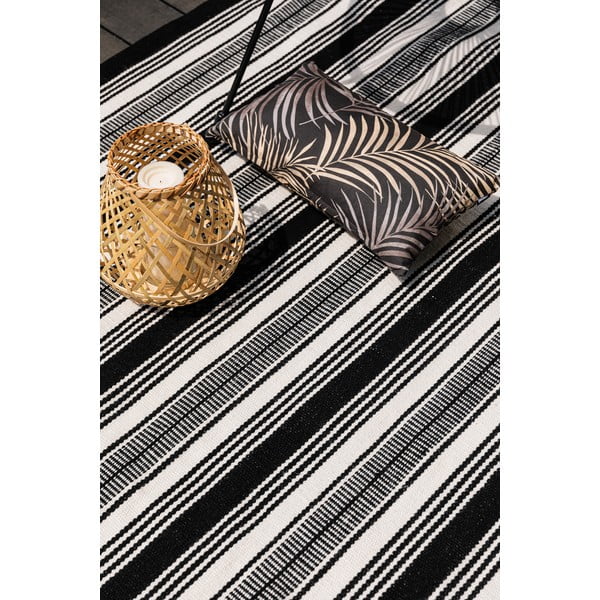 Juodai baltas dvipusis lauko kilimas iš perdirbto plastiko Green Decore Zambezi, 160 x 230 cm-image-4