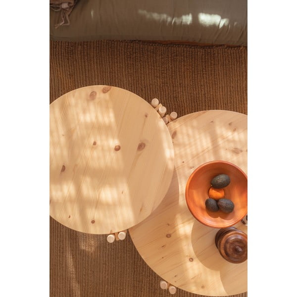 Apvalios formos kavos staliukas iš pušies masyvo natūralios spalvos ø 80 cm Sticks – Karup Design-image-1
