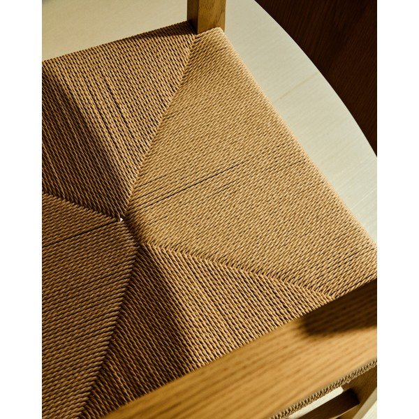 Natūralios spalvos iš ąžuolo masyvo valgomojo kėdė su porankiais Idun – Kave Home-image-3