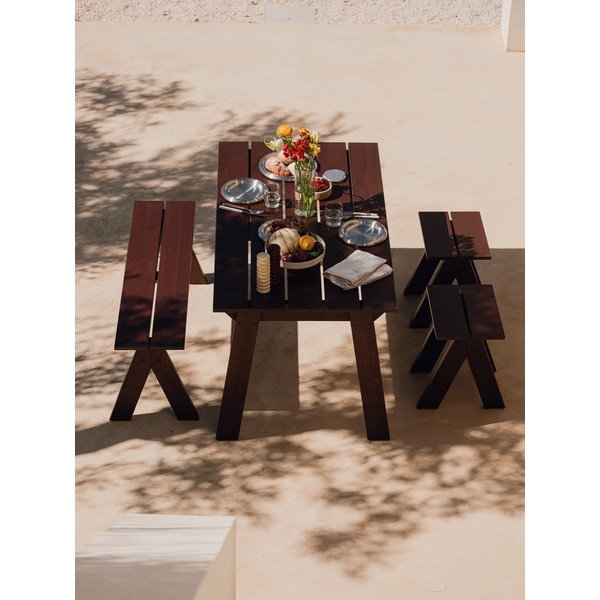 Iš pušies masyvo sodo valgomojo stalas 77x140 cm Navo – noo.ma-image-2