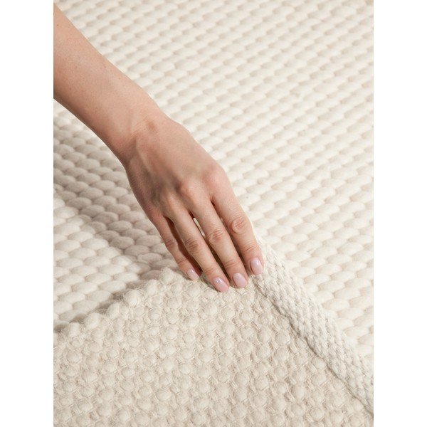 Rankų darbo kreminės spalvos iš vilnos kilimas 200x290 cm Lyon Beans – Elle Decoration-image-4