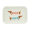 Kreminės spalvos iš medienos vaikiškas padėklas 20x28 cm Sausage dog – Rex London