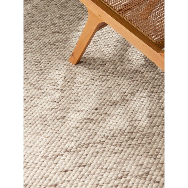 Rankų darbo smėlio spalvos/natūralios spalvos iš vilnos kilimas 140x200 cm Lyon Beans – Elle Decoration-image-2