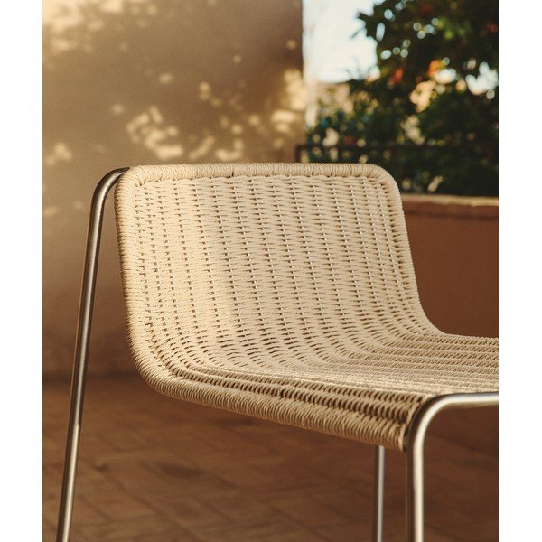 Smėlio spalvos metalinė sodo baro taburetė Tavari – Kave Home-image-3