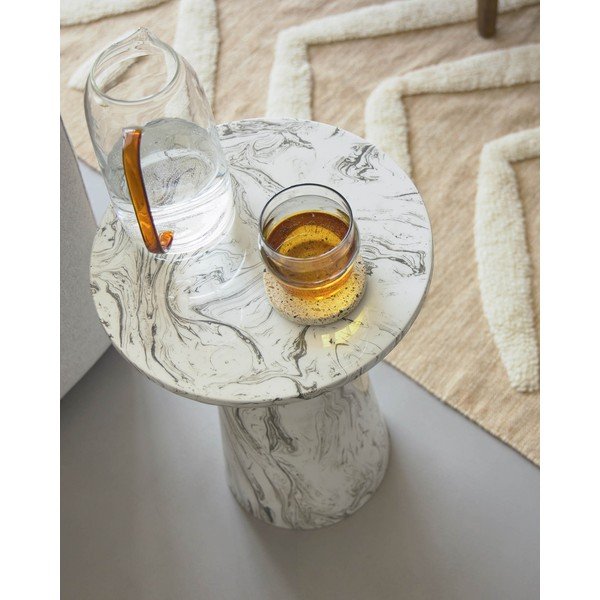 Pilkas šoninis staliukas Kave Home Kesbury, aukštis 46 cm-image-1