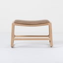 Pakoja su ąžuolo masyvo konstrukcija ir rudos buivolo odos detalėmis Gazzda Dedo