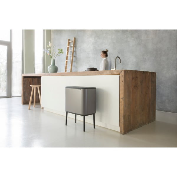 Iš plieno galima atidaryti palietus šiukšliadėžė pilkos spalvos 36 l Bo Touch Bin – Brabantia-image-3