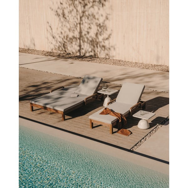 Medžio masyvo sodo šezlongas baltos spalvos/natūralios spalvos Turqueta – Kave Home-image-1