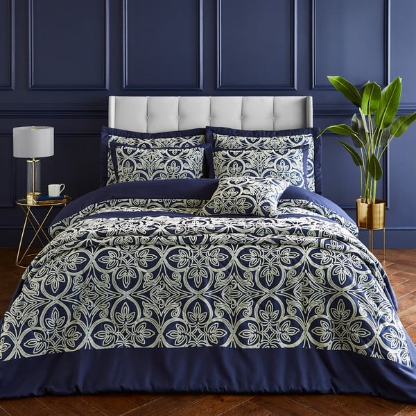 Lovatiesė tamsiai mėlynos spalvos dvigulei lovai 220x230 cm Flock Trellis – Catherine Lansfield