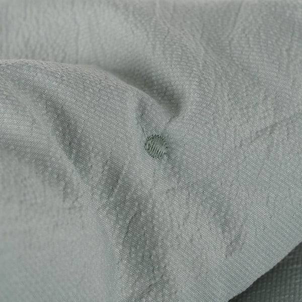 Pilkai žalios spalvos dygsniuota lovatiesė 230x280 cm – Ixia-image-3